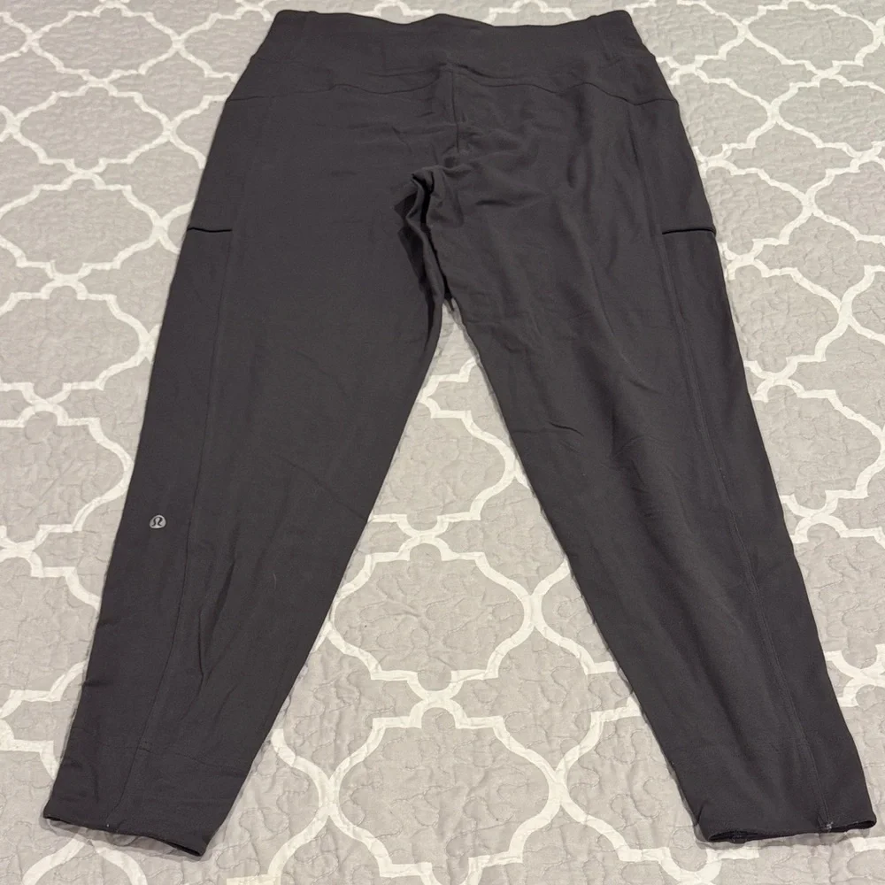 lululemon athletica Dark Charcoal Run on Jogger Sz 10